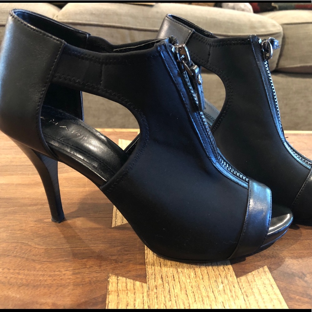 Tahari Zip-Up Heels